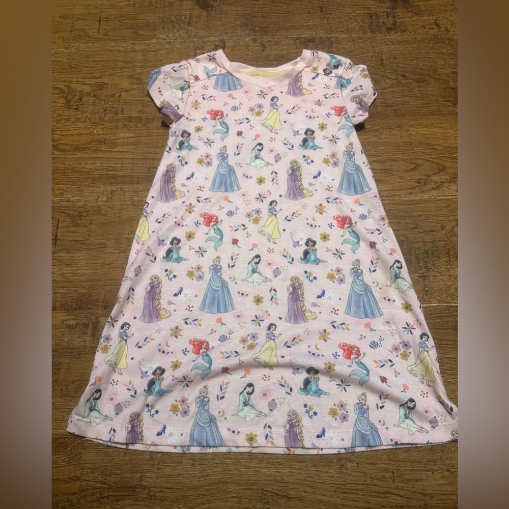 Disney Princess nightgown 5/6